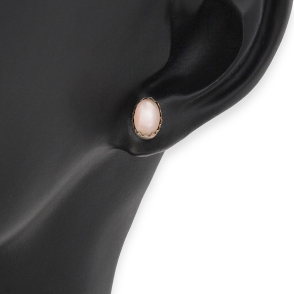 Vintage Mother of Pearl Sterling Silver Stud Earrings Small Pink Shell Studs - Picture 2 of 3